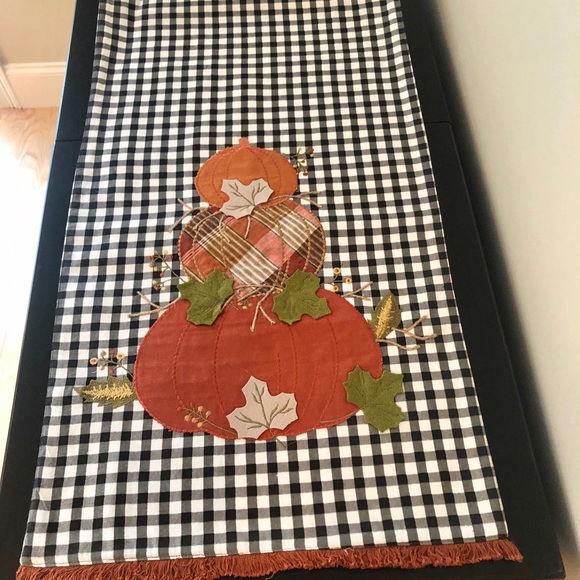 Black and White Check Pumpkin Table Runner - Picture 1 of 10